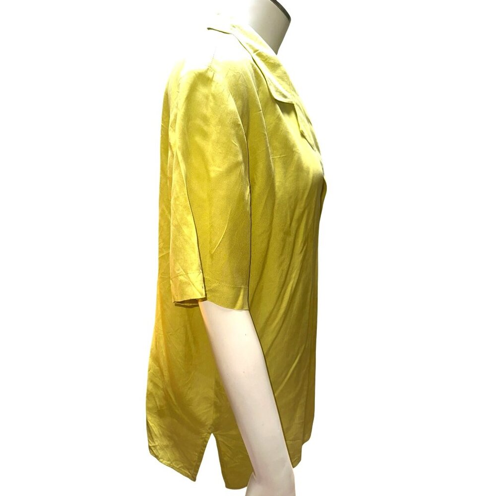 Clio Size Medium Yellow Silk Button Up Blouse Short Sleeve Minimalist City Chic - Picture 6 of 9